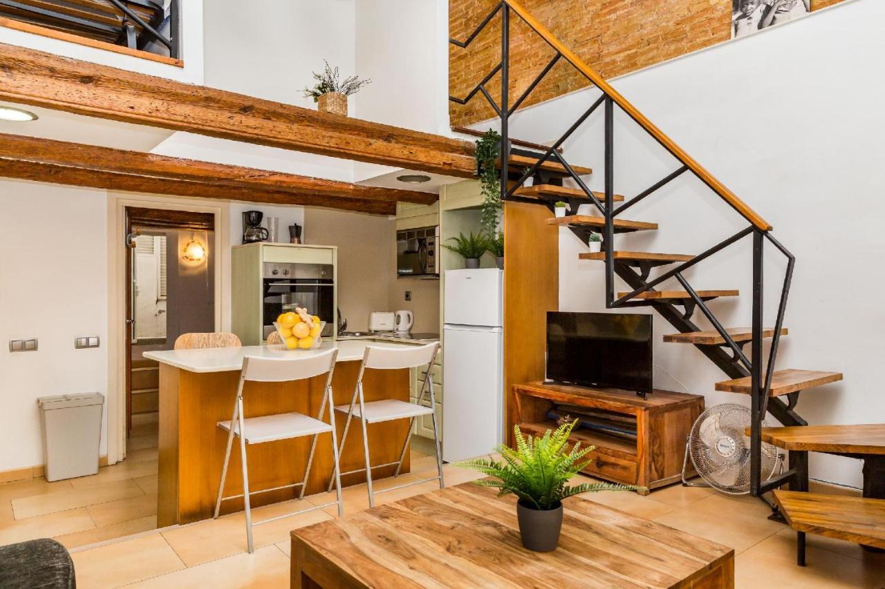 Fridays Flats Dreamy Duplex - Stylish Beach Loft Barcelona Exterior photo