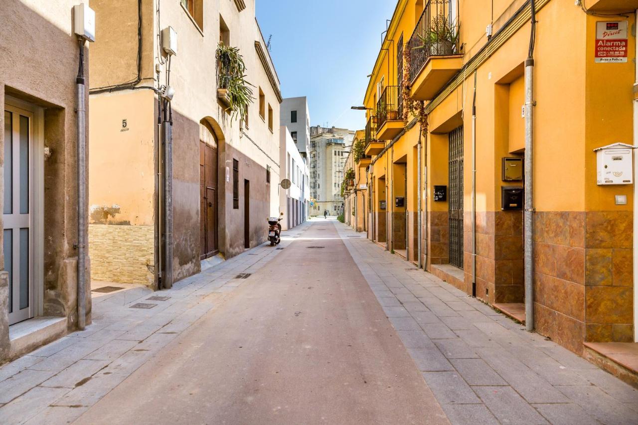 Fridays Flats Dreamy Duplex - Stylish Beach Loft Barcelona Exterior photo